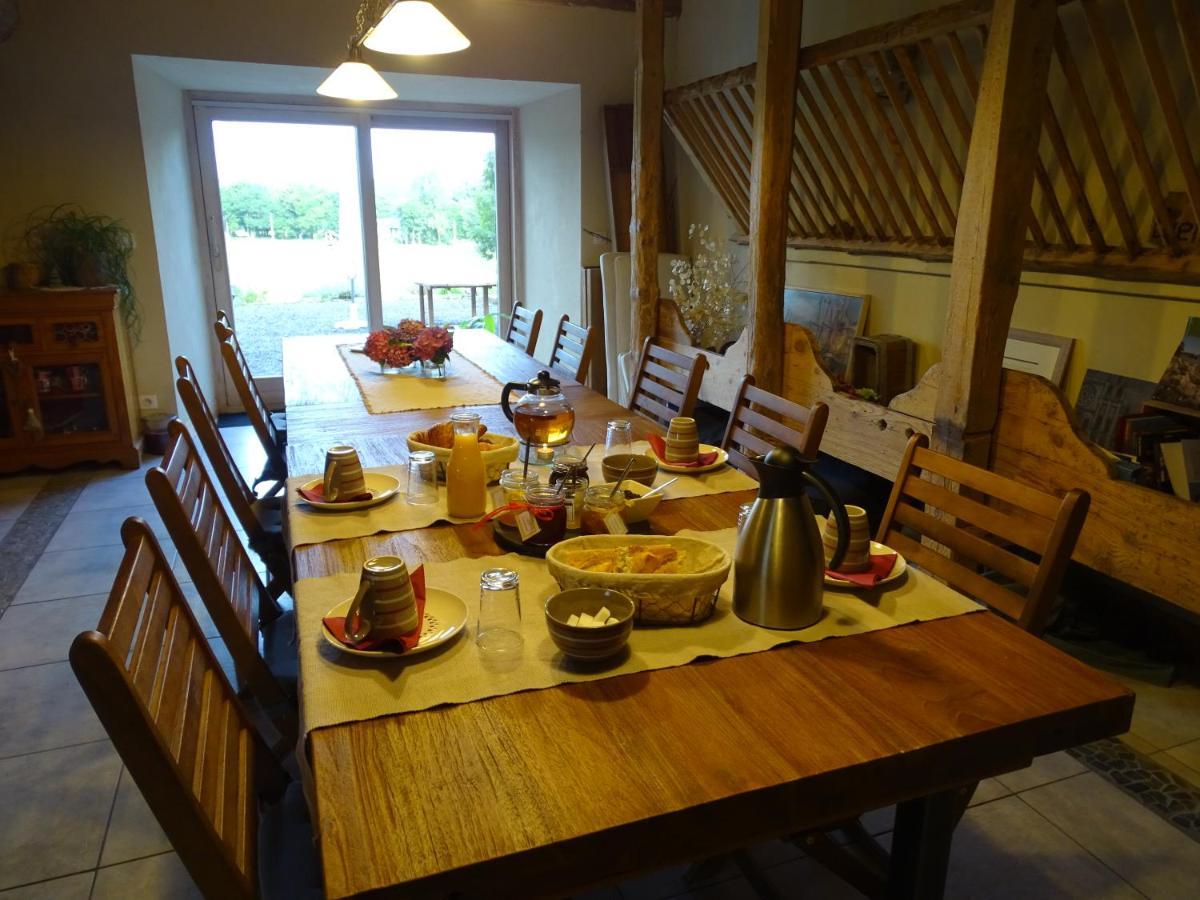 La Ferme De Madelonnet Bed & Breakfast Saint-Jeures Exterior foto